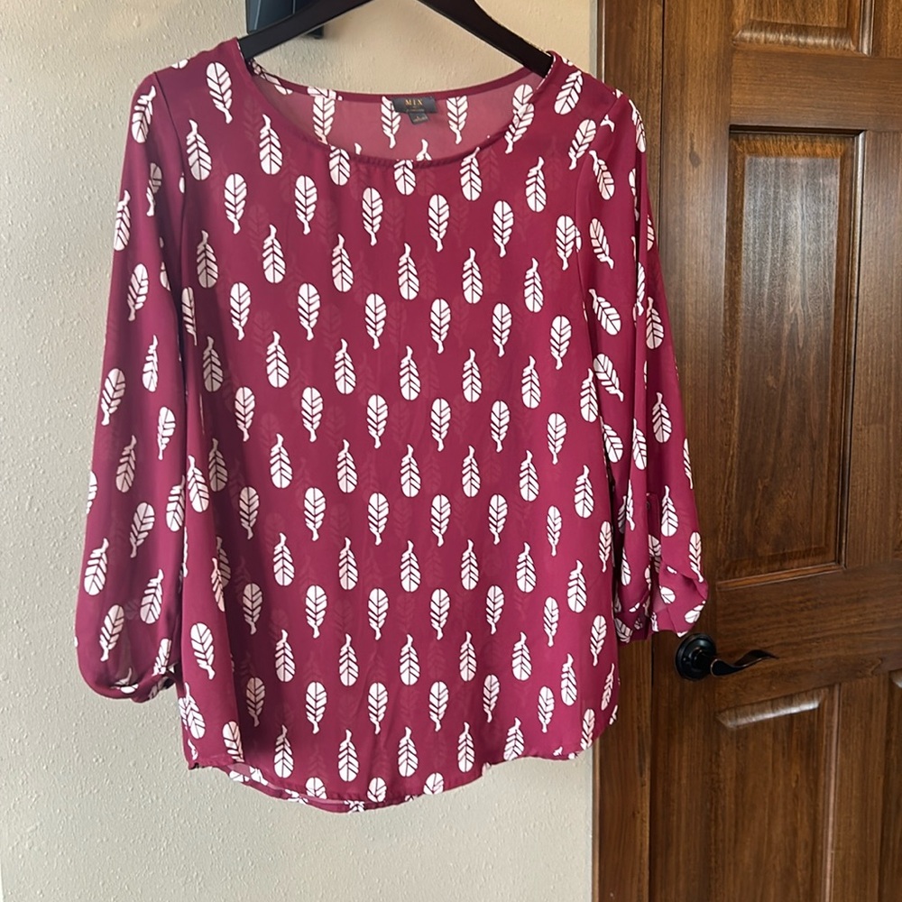 Lovely 3/4 sleeve burgandy print top from mix by 41 Hawthorn